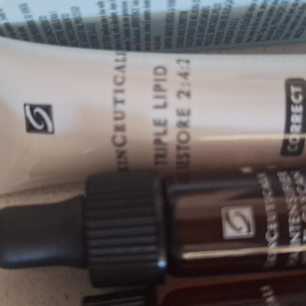SkinCeuticals Essential Skincare Collection - Picture 8 of 9